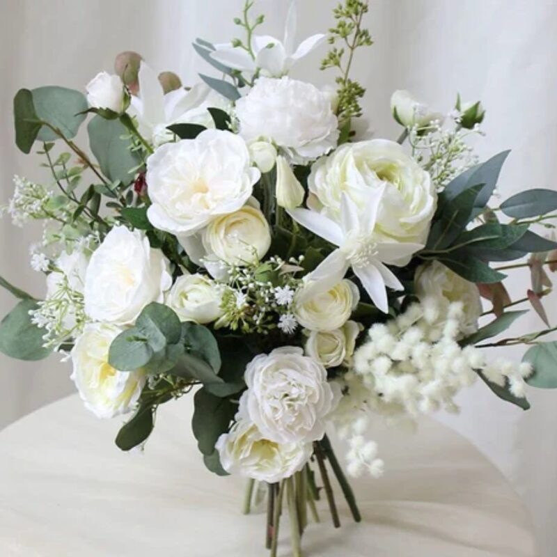 Pack 25 White Ranunculus Buttercup Bulbs - Image 3