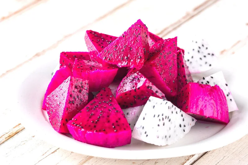 2 Purple Dragon Fruit Plants Live, 4 to 6 Inches Tall, Live Dragon Fruit Plant, Sweet Fruit Plant, Dragon Fruit Live Plant Indoor